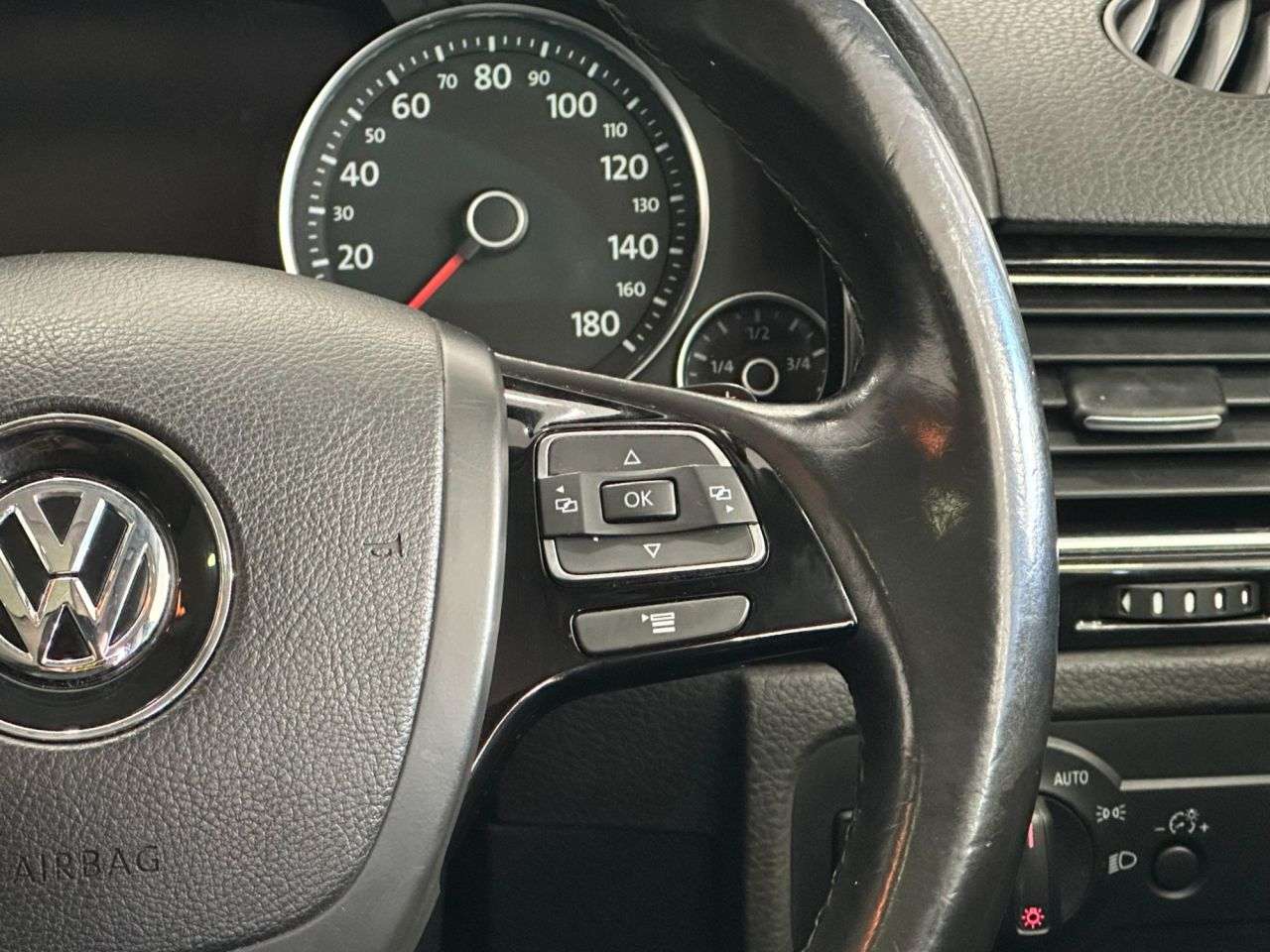 2013 VOLKSWAGEN TOUAREG 2013 VOLKSWAGEN TOUAREG