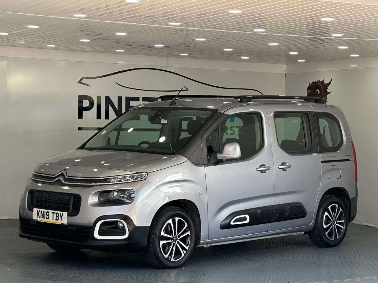 A 2019 CITROEN BERLINGO 1.5 BlueHDi Flair M MPV 5dr Diesel Manual Euro 6 (100 ps) A 2019 CITROEN BERLINGO 1.5 BlueHDi Flair M MPV 5dr Diesel Manual Euro 6 (100 ps)