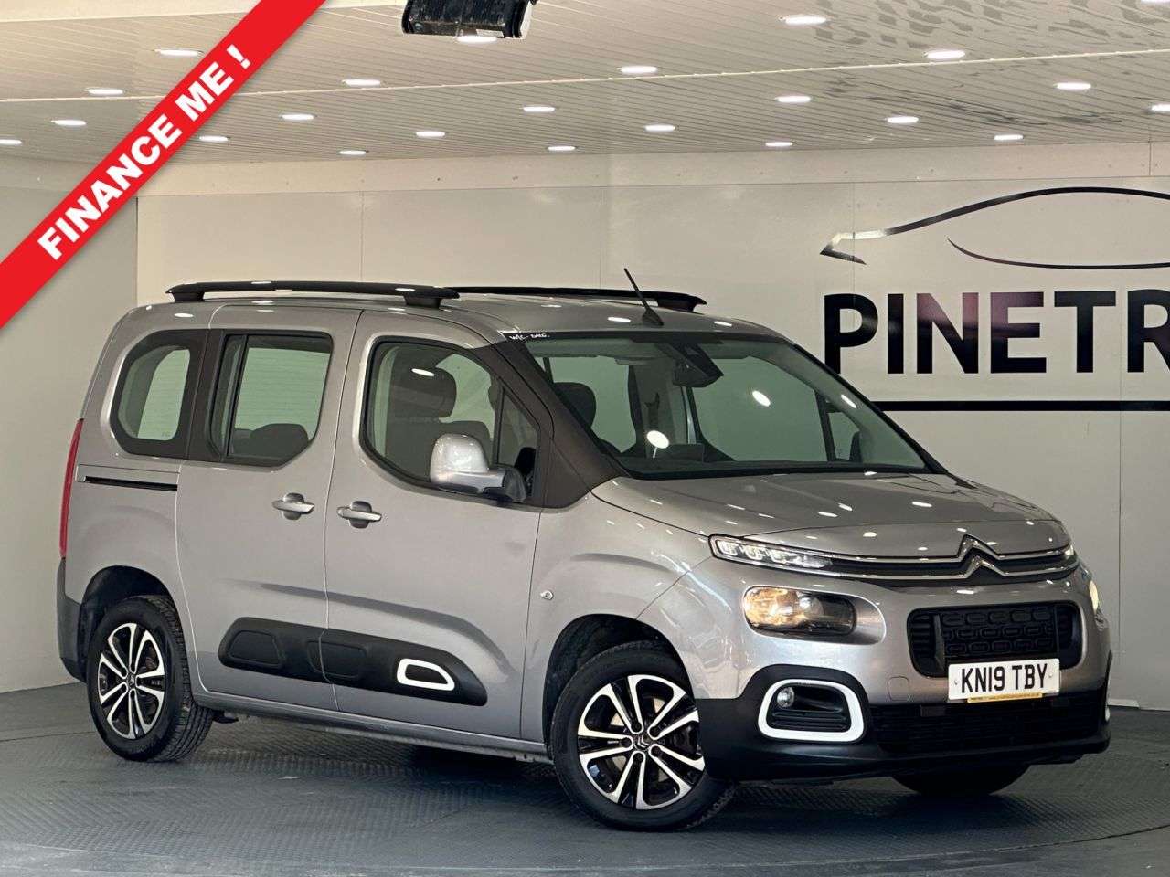 A 2019 CITROEN BERLINGO 1.5 BlueHDi Flair M MPV 5dr Diesel Manual Euro 6 (100 ps) A 2019 CITROEN BERLINGO 1.5 BlueHDi Flair M MPV 5dr Diesel Manual Euro 6 (100 ps)
