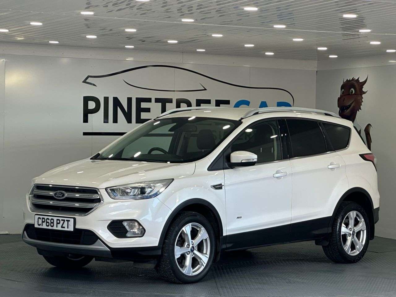 A 2018 FORD KUGA 2.0 TDCi Titanium SUV 5dr Diesel Manual AWD Euro 6 (s/s) (180 ps) A 2018 FORD KUGA 2.0 TDCi Titanium SUV 5dr Diesel Manual AWD Euro 6 (s/s) (180 ps)