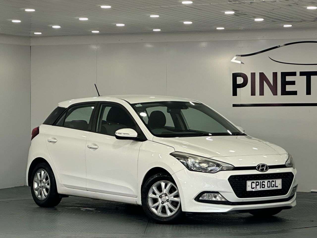 A 2016 HYUNDAI I20 1.2 Blue Drive SE Hatchback 5dr Petrol Manual Euro 6 (s/s) (84 ps) A 2016 HYUNDAI I20 1.2 Blue Drive SE Hatchback 5dr Petrol Manual Euro 6 (s/s) (84 ps)