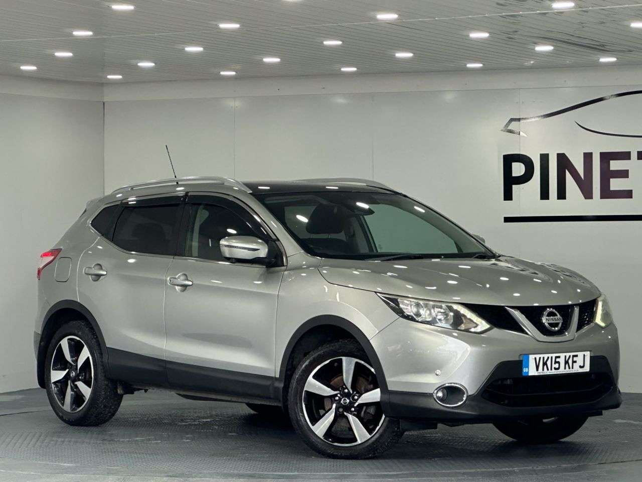 A 2015 NISSAN QASHQAI 1.6 dCi n-tec+ SUV 5dr Diesel Manual 2WD Euro 5 (s/s) (130 ps) A 2015 NISSAN QASHQAI 1.6 dCi n-tec+ SUV 5dr Diesel Manual 2WD Euro 5 (s/s) (130 ps)