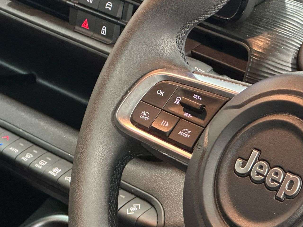 2024 JEEP AVENGER 2024 JEEP AVENGER