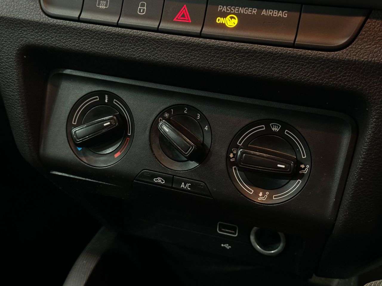 2018 SKODA FABIA 2018 SKODA FABIA