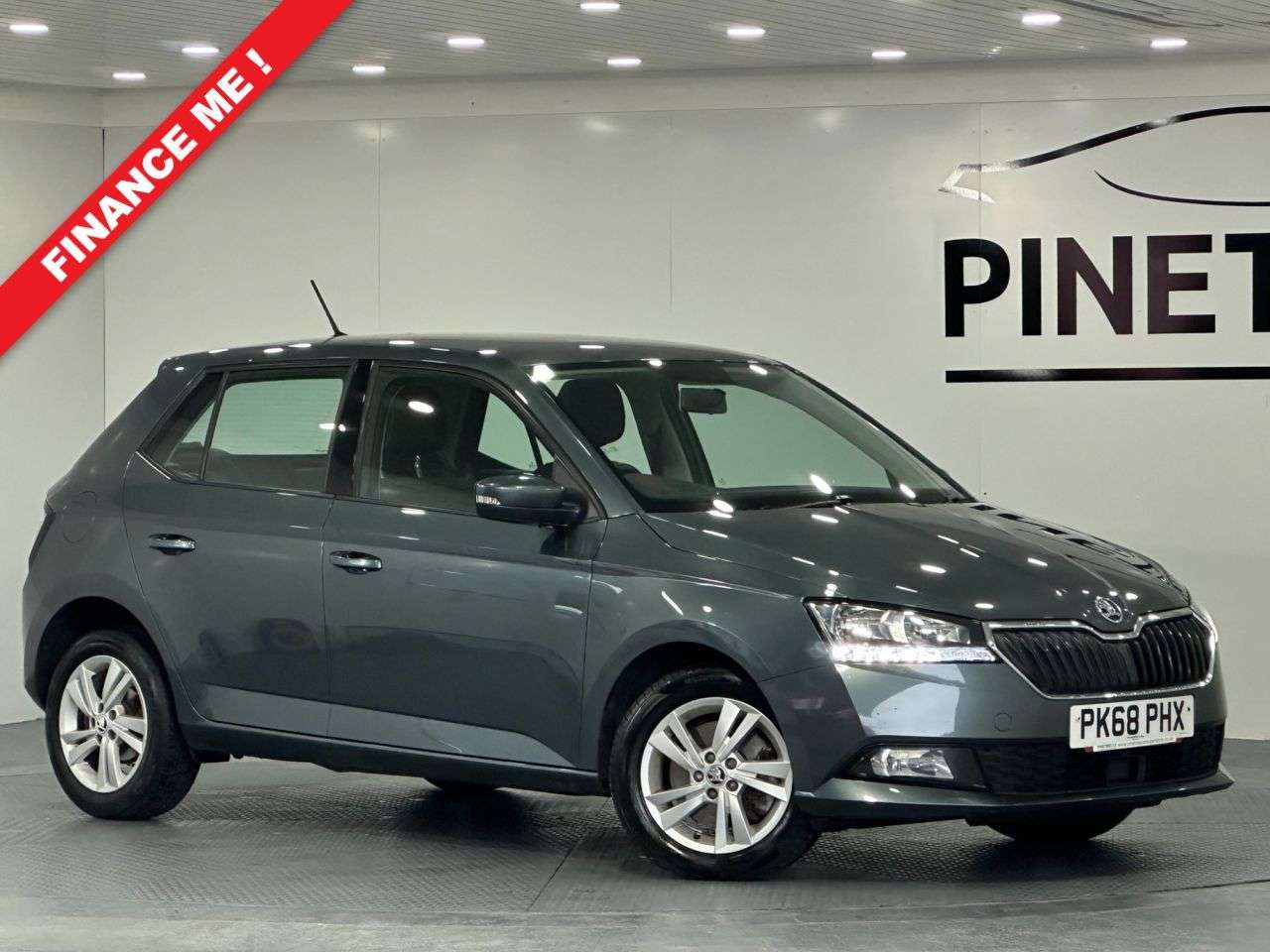 A 2018 SKODA FABIA 1.0 TSI SE Hatchback 5dr Petrol DSG Euro 6 (s/s) (110 ps) A 2018 SKODA FABIA 1.0 TSI SE Hatchback 5dr Petrol DSG Euro 6 (s/s) (110 ps)