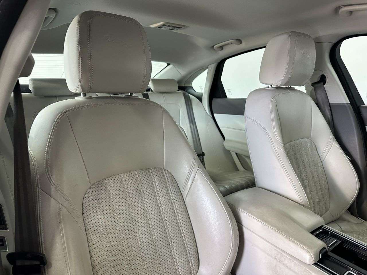 2017 JAGUAR XF 2017 JAGUAR XF