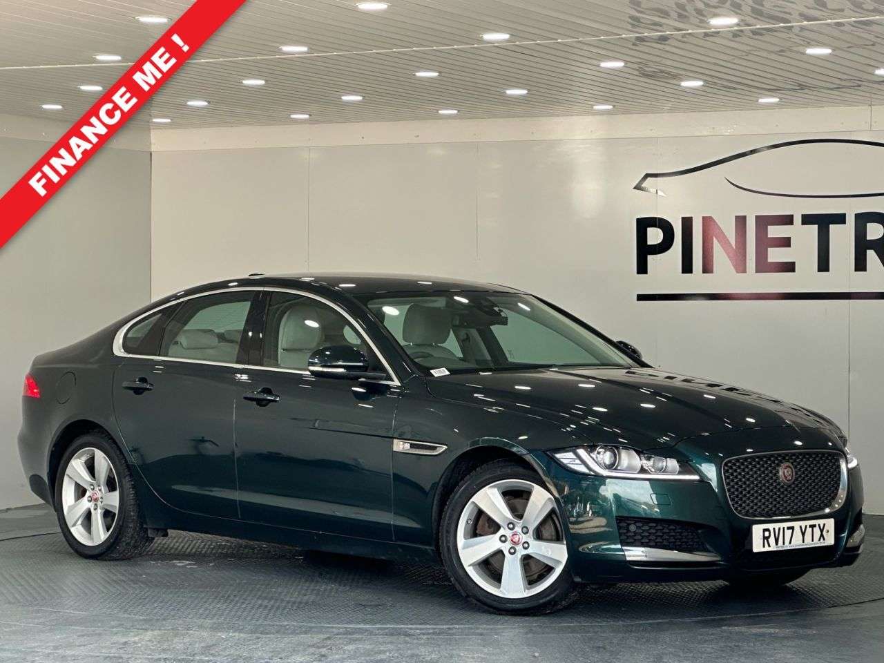 A 2017 JAGUAR XF 2.0d Portfolio Saloon 4dr Diesel Auto Euro 6 (s/s) (180 ps) A 2017 JAGUAR XF 2.0d Portfolio Saloon 4dr Diesel Auto Euro 6 (s/s) (180 ps)