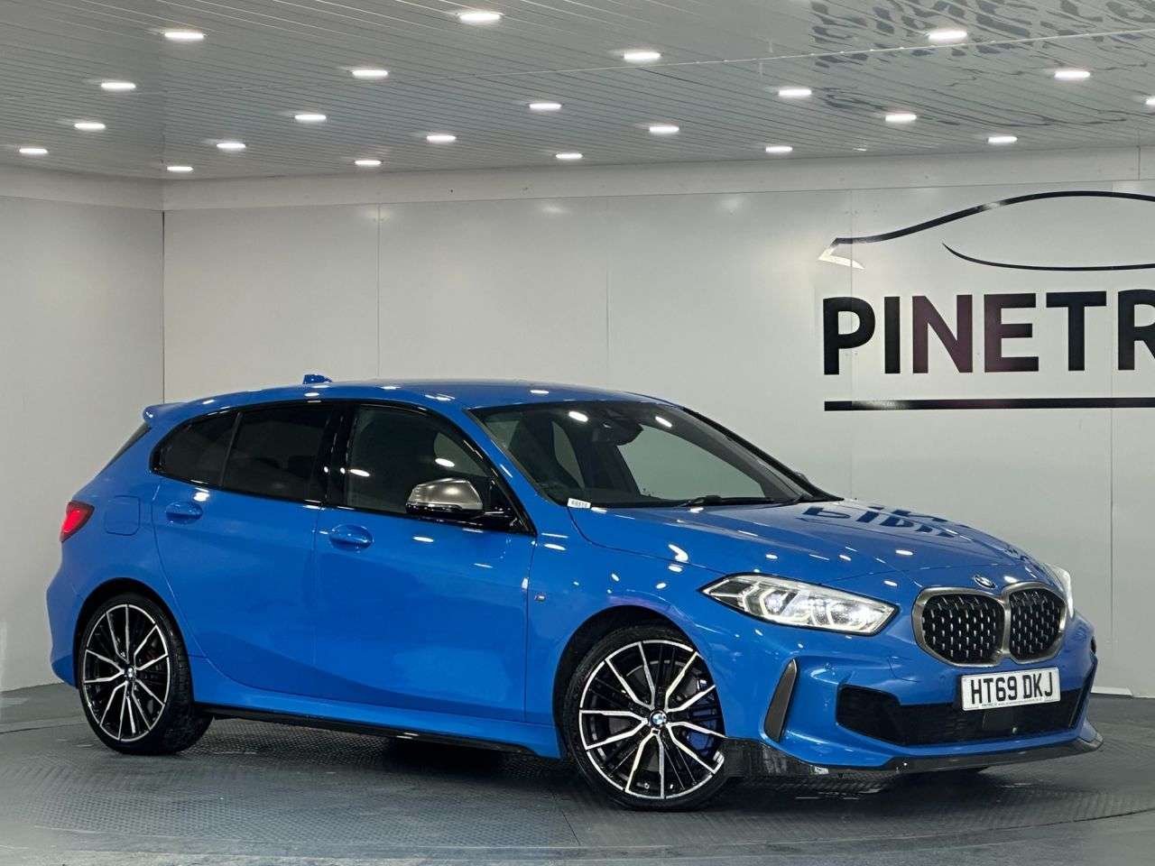 A 2020 BMW 1 SERIES 2.0 M135i Hatchback 5dr Petrol Auto xDrive Euro 6 (s/s) (306 ps) A 2020 BMW 1 SERIES 2.0 M135i Hatchback 5dr Petrol Auto xDrive Euro 6 (s/s) (306 ps)