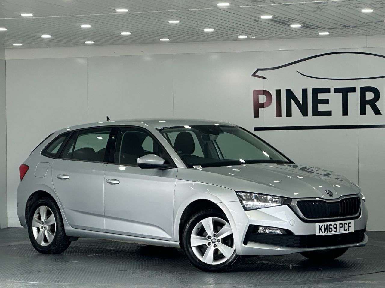 A 2019 SKODA SCALA 1.0 TSI SE Hatchback 5dr Petrol Manual Euro 6 (s/s) (115 ps) A 2019 SKODA SCALA 1.0 TSI SE Hatchback 5dr Petrol Manual Euro 6 (s/s) (115 ps)