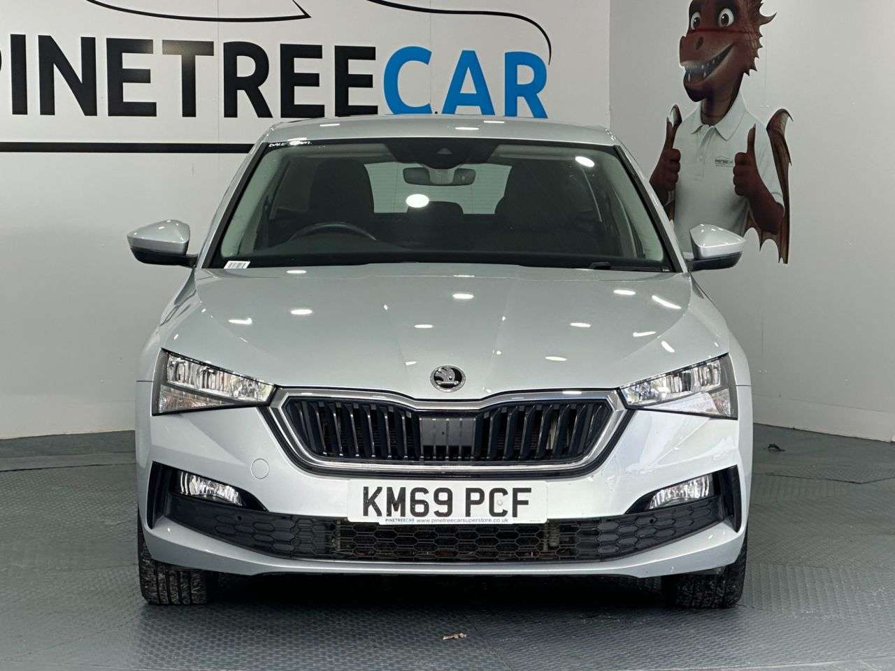 A 2019 SKODA SCALA 1.0 TSI SE Hatchback 5dr Petrol Manual Euro 6 (s/s) (115 ps) A 2019 SKODA SCALA 1.0 TSI SE Hatchback 5dr Petrol Manual Euro 6 (s/s) (115 ps)