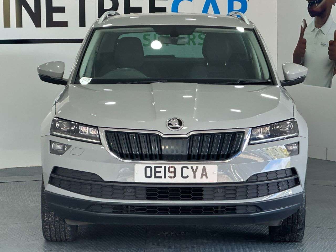 A 2019 SKODA KAROQ 1.6 TDI SE L SUV 5dr Diesel Manual Euro 6 (s/s) (115 ps) A 2019 SKODA KAROQ 1.6 TDI SE L SUV 5dr Diesel Manual Euro 6 (s/s) (115 ps)