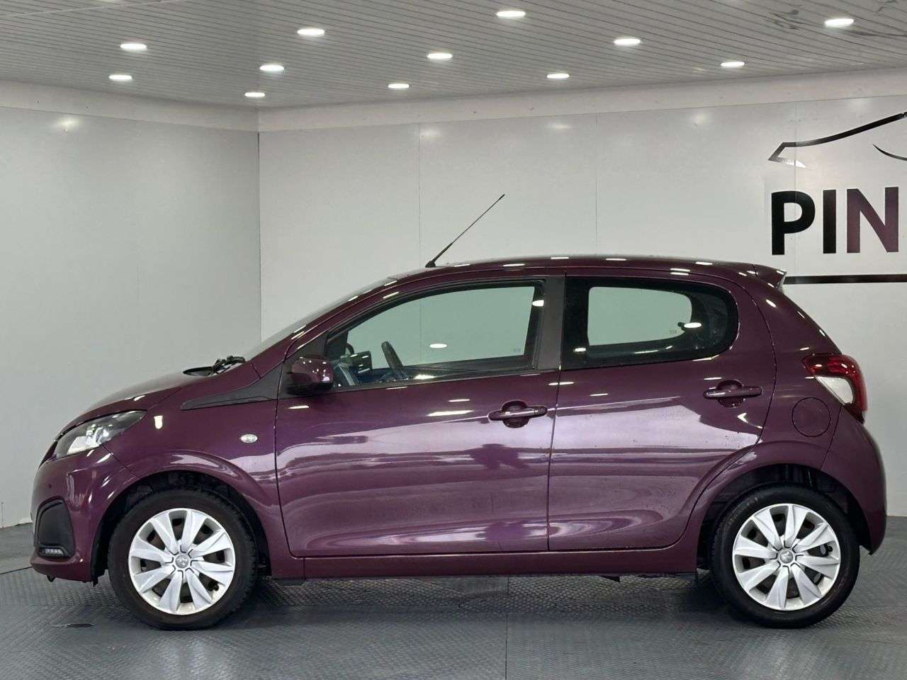 2017 PEUGEOT 108 2017 PEUGEOT 108