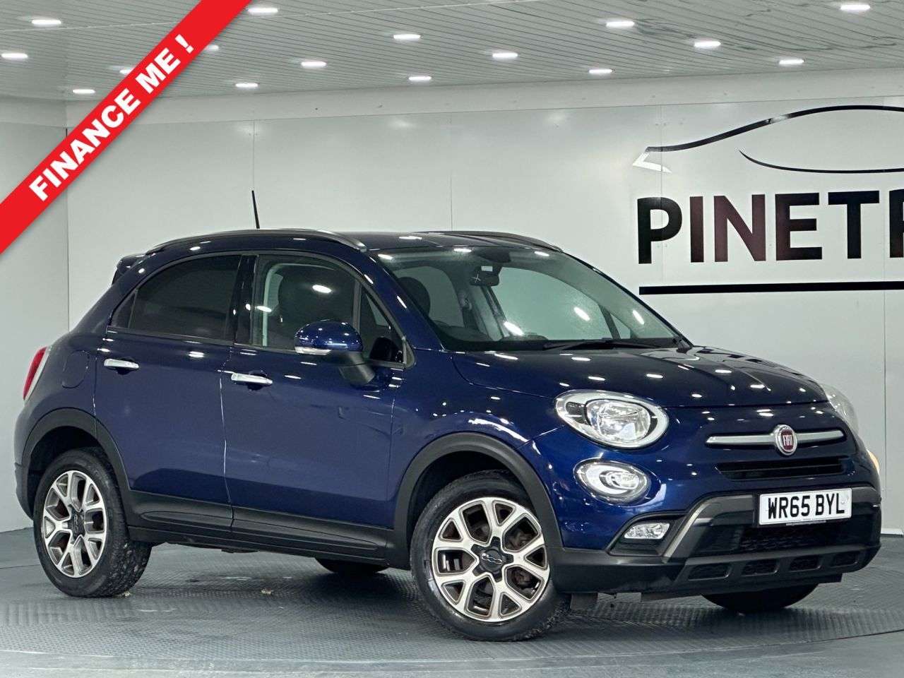 A 2015 FIAT 500X MULTIJET CROSS A 2015 FIAT 500X MULTIJET CROSS