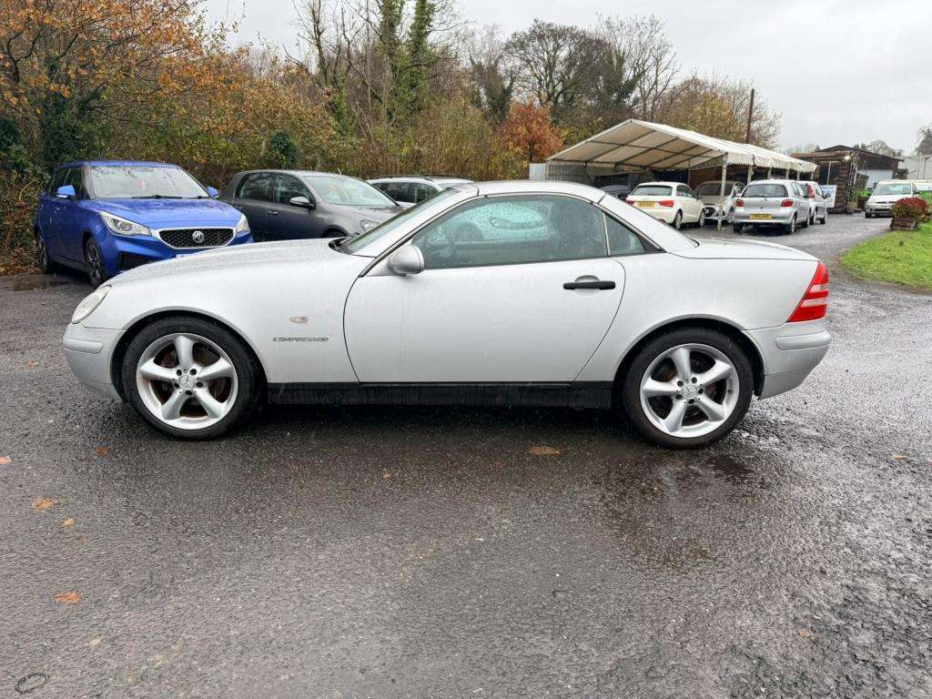 A 1997 MERCEDES-BENZ SLK 230 Kompressor Auto A 1997 MERCEDES-BENZ SLK 230 Kompressor Auto