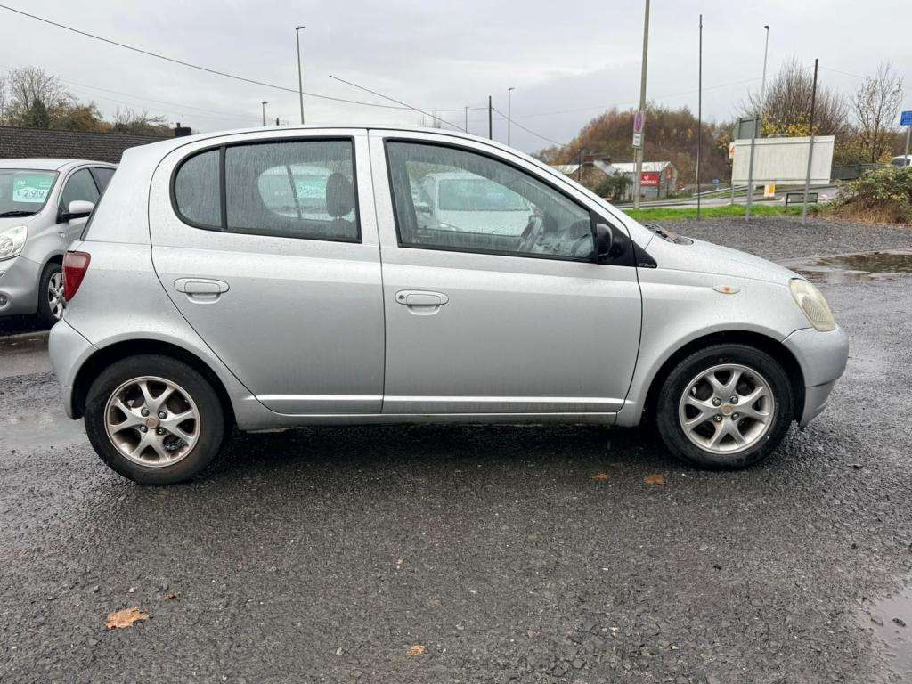 2001 TOYOTA YARIS 2001 TOYOTA YARIS