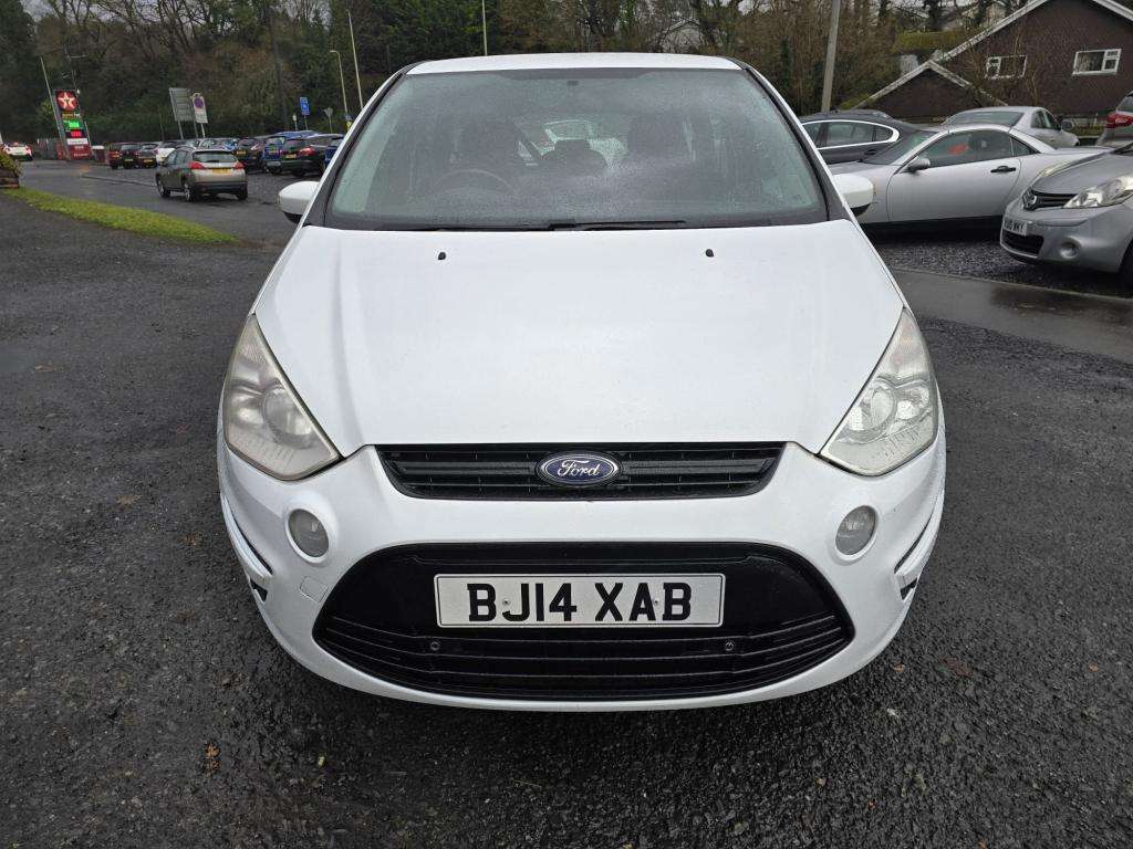 A 2014 FORD S-MAX Zetec Tdci A 2014 FORD S-MAX Zetec Tdci