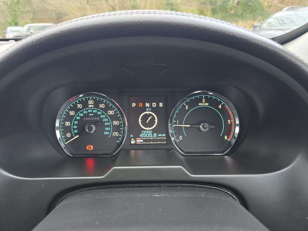 2011 JAGUAR XF 2011 JAGUAR XF