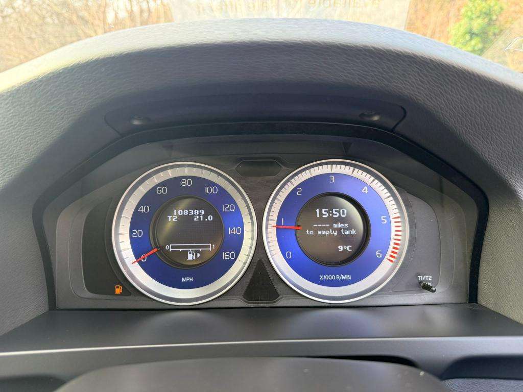 2012 VOLVO V60 2012 VOLVO V60