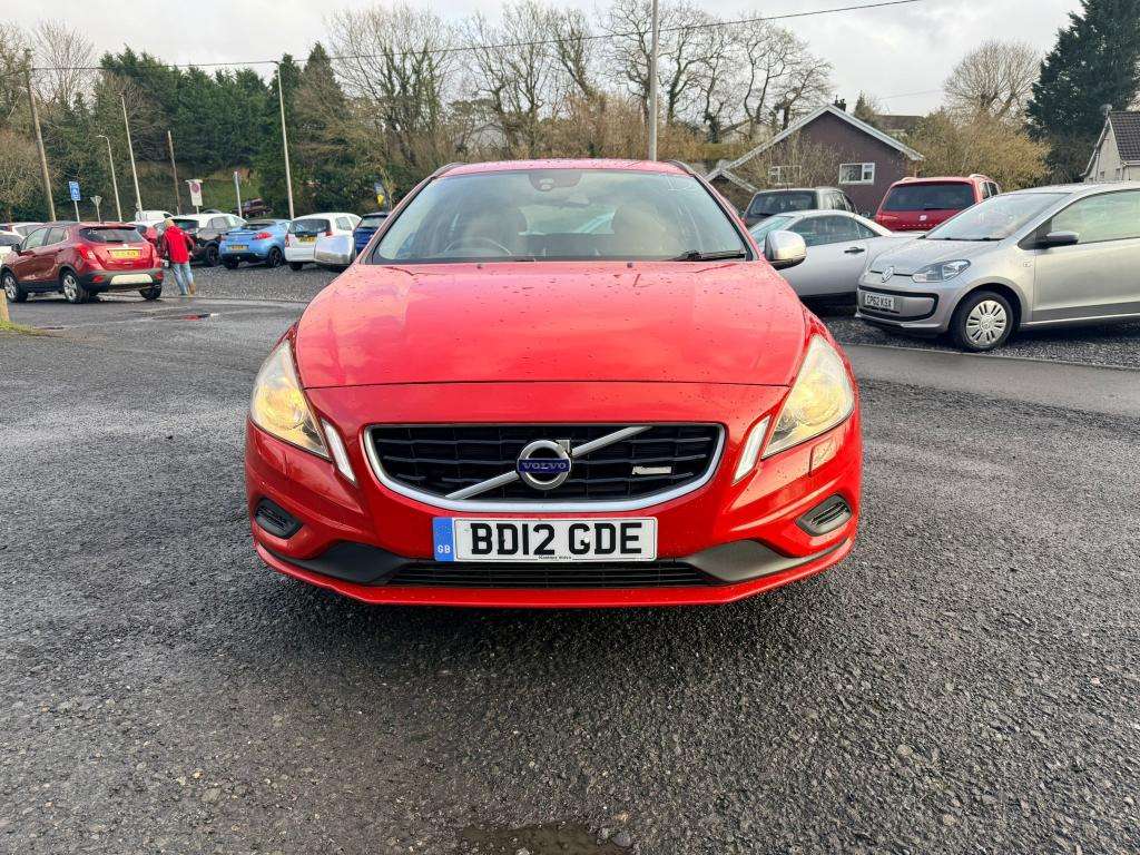 A 2012 VOLVO V60 R-design Drive S/s A 2012 VOLVO V60 R-design Drive S/s