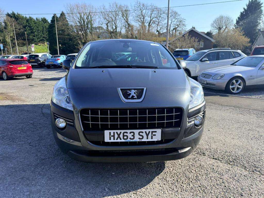 A 2013 PEUGEOT 3008 Active Hdi A 2013 PEUGEOT 3008 Active Hdi