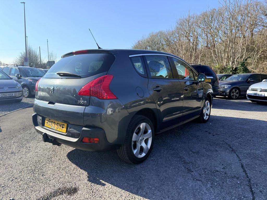 2013 PEUGEOT 3008 2013 PEUGEOT 3008