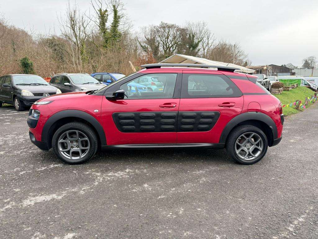 A 2017 CITROEN C4 CACTUS Feel Puretech A 2017 CITROEN C4 CACTUS Feel Puretech