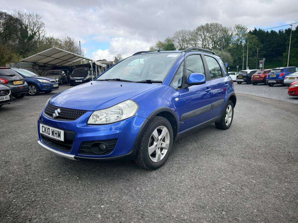 A 2010 SUZUKI SX4 Sz4 A 2010 SUZUKI SX4 Sz4