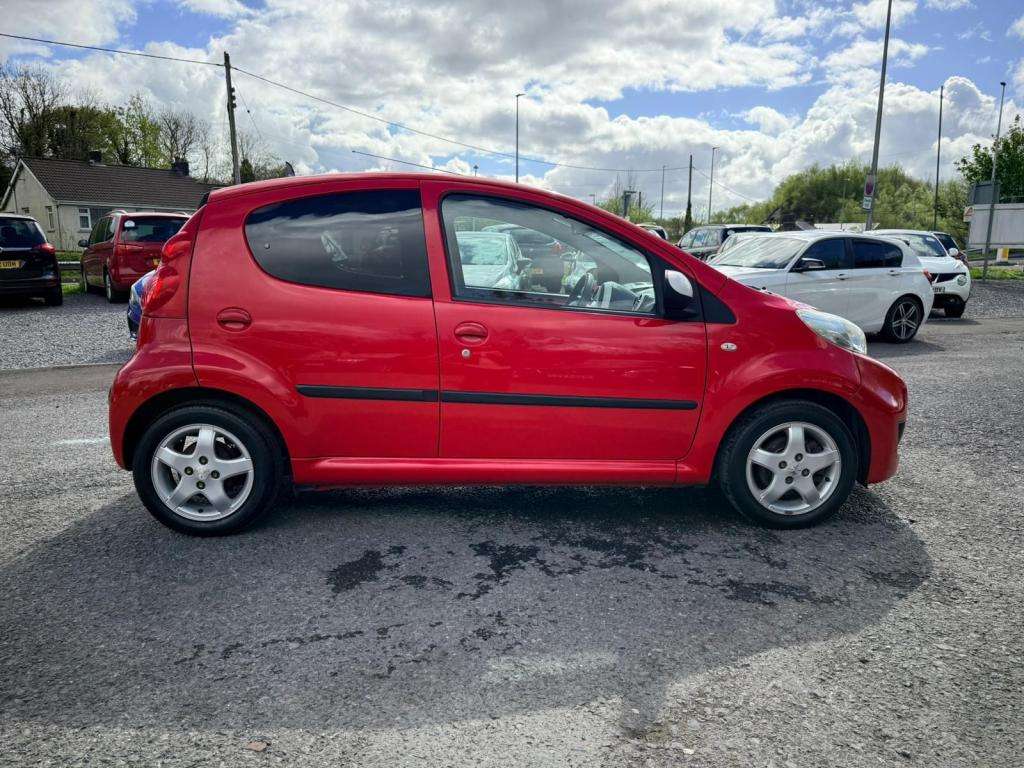 2012 PEUGEOT 107 2012 PEUGEOT 107