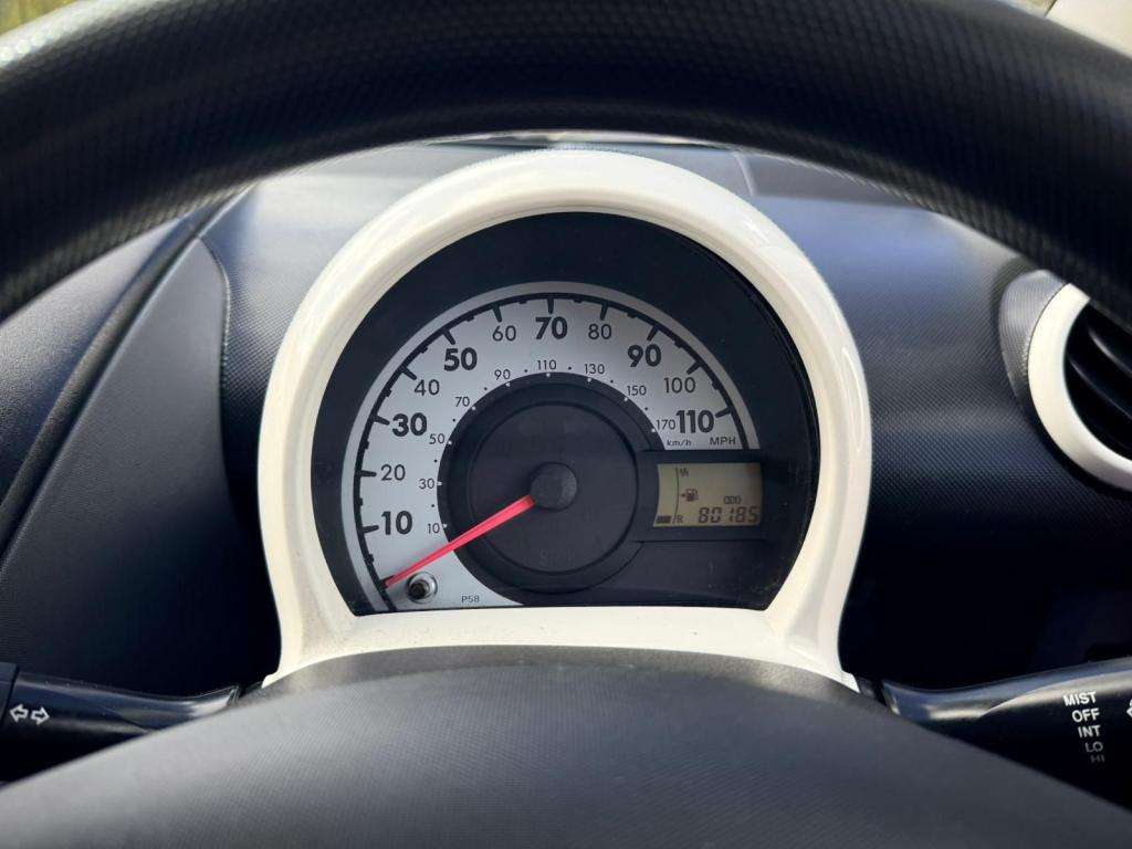 2012 PEUGEOT 107 2012 PEUGEOT 107