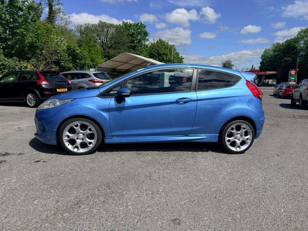 A 2010 FORD FIESTA Zetec S 120 A 2010 FORD FIESTA Zetec S 120
