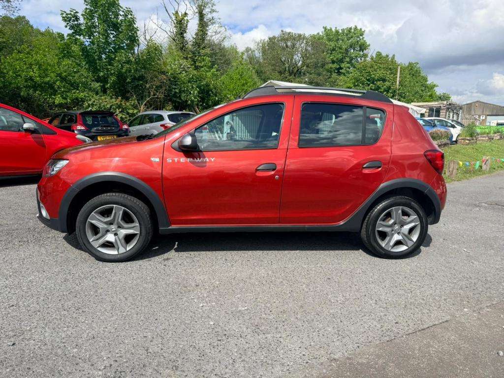 A 2017 DACIA SANDERO Stepway Ambiance Tce A 2017 DACIA SANDERO Stepway Ambiance Tce