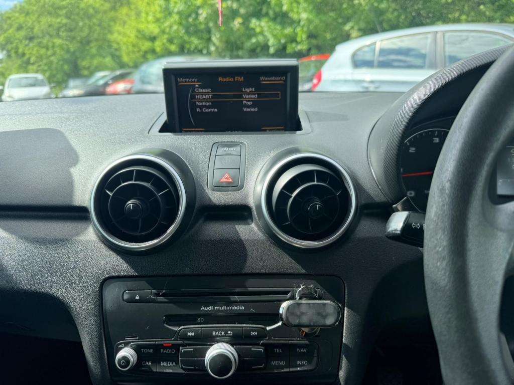 2012 AUDI A1 2012 AUDI A1