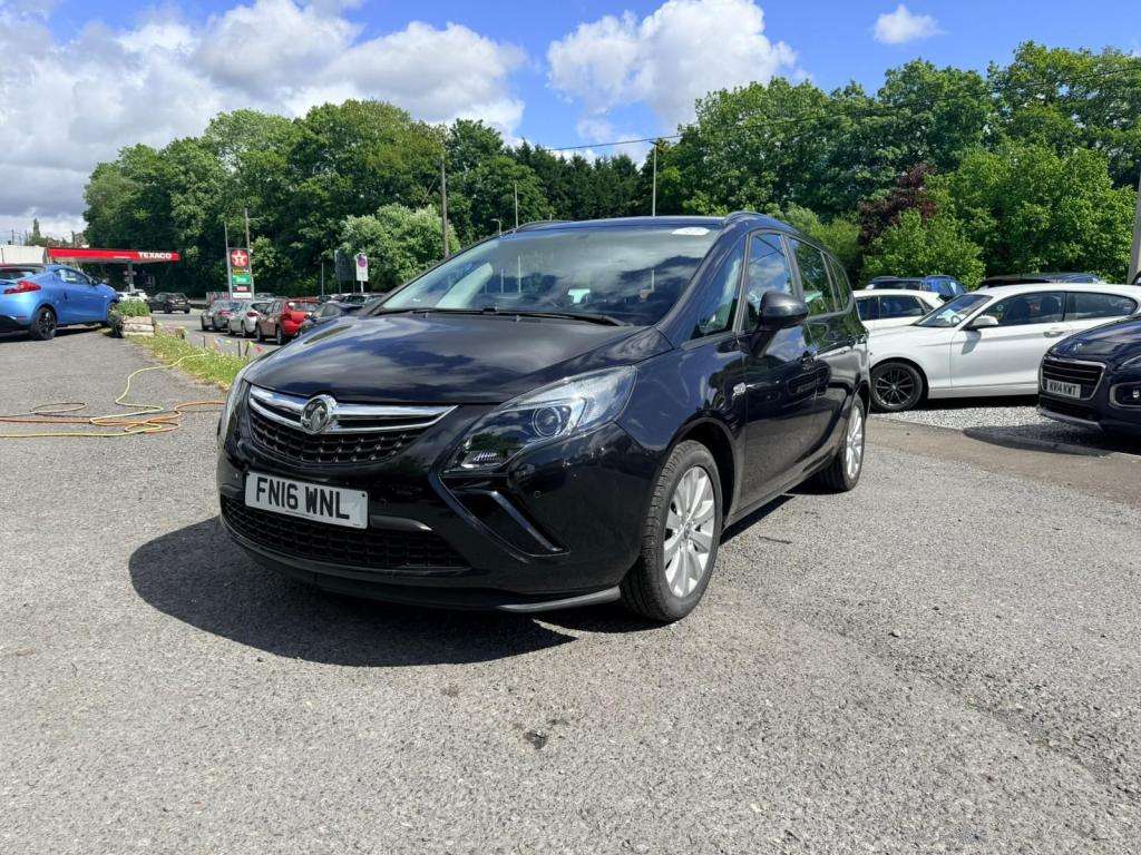 A 2016 VAUXHALL ZAFIRA TOURER Design Cdti Ecoflex S/s A 2016 VAUXHALL ZAFIRA TOURER Design Cdti Ecoflex S/s