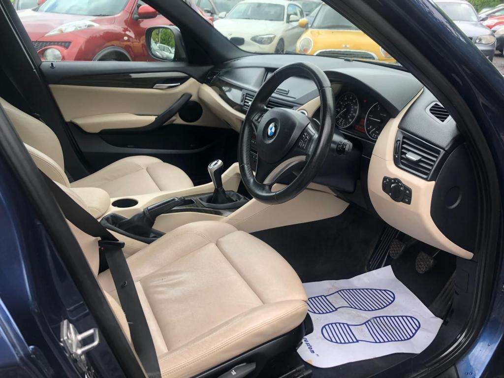 2010 BMW X1 2010 BMW X1