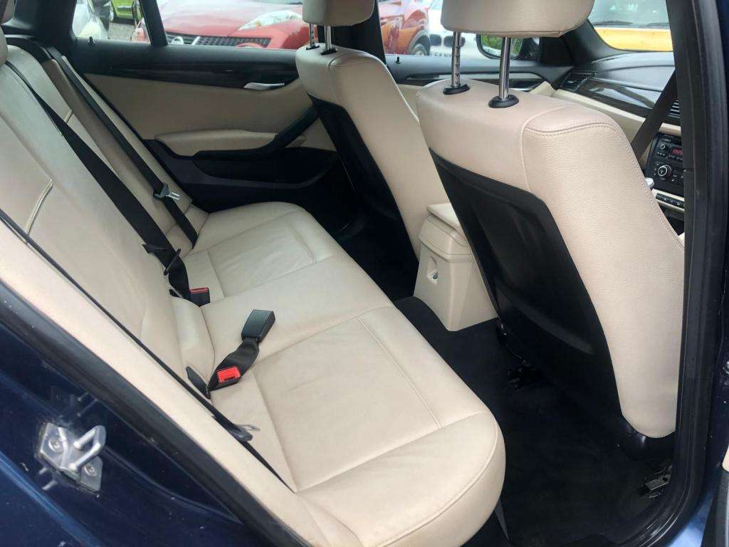 2010 BMW X1 2010 BMW X1