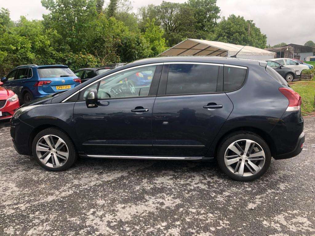 A 2014 PEUGEOT 3008 Allure Hdi Auto A 2014 PEUGEOT 3008 Allure Hdi Auto