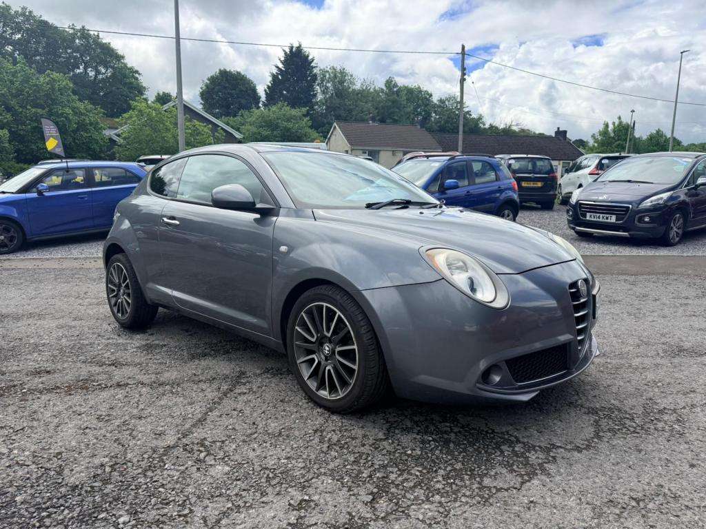 A 2010 ALFA ROMEO MITO Junior 16v A 2010 ALFA ROMEO MITO Junior 16v