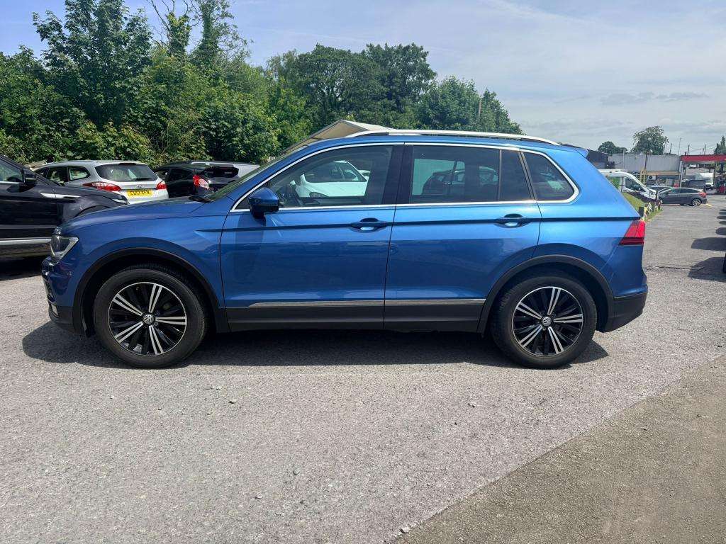 A 2017 VOLKSWAGEN TIGUAN Se Nav Tsi A 2017 VOLKSWAGEN TIGUAN Se Nav Tsi