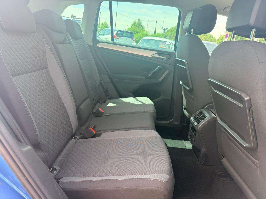2017 VOLKSWAGEN TIGUAN 2017 VOLKSWAGEN TIGUAN