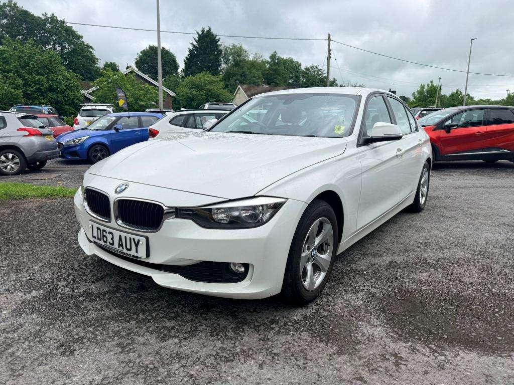 A 2013 BMW 3 SERIES 320d Efficientdynamics A 2013 BMW 3 SERIES 320d Efficientdynamics