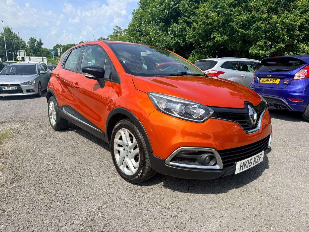 A 2015 RENAULT CAPTUR Dynamique Medianav Energy Dci S/s A 2015 RENAULT CAPTUR Dynamique Medianav Energy Dci S/s