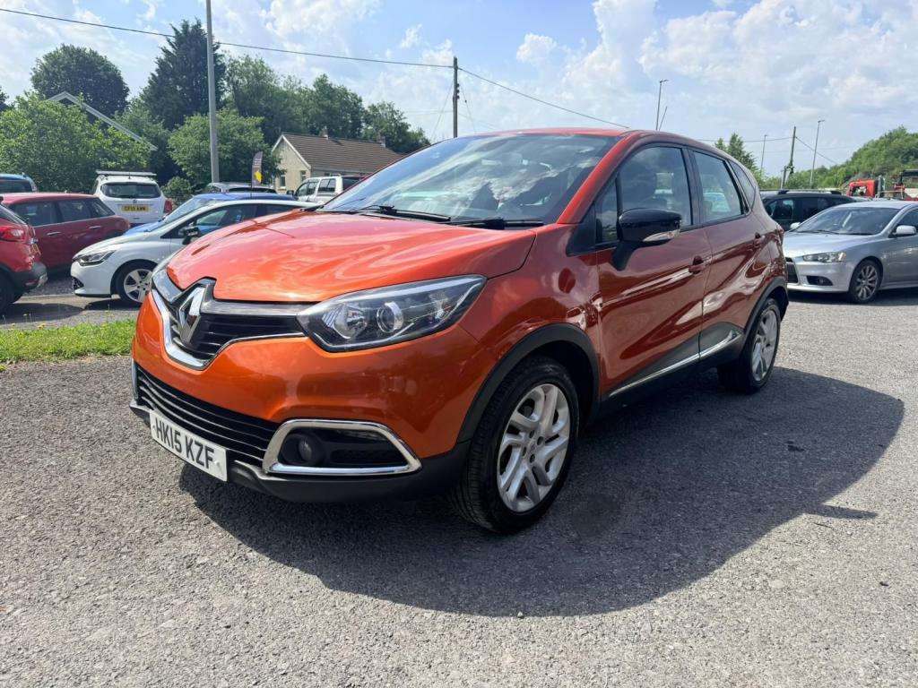 A 2015 RENAULT CAPTUR Dynamique Medianav Energy Dci S/s A 2015 RENAULT CAPTUR Dynamique Medianav Energy Dci S/s