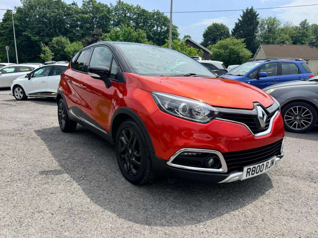 A 2015 RENAULT CAPTUR Signature Energy Tce S/s A 2015 RENAULT CAPTUR Signature Energy Tce S/s