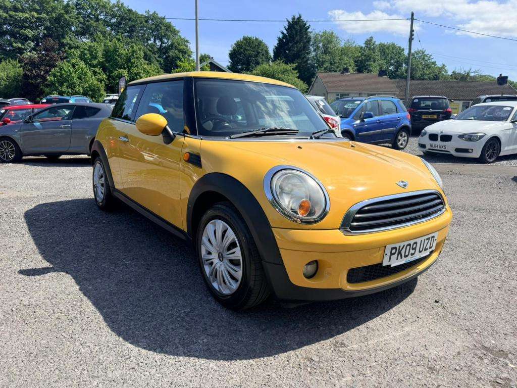 A 2009 MINI HATCH One Auto A 2009 MINI HATCH One Auto