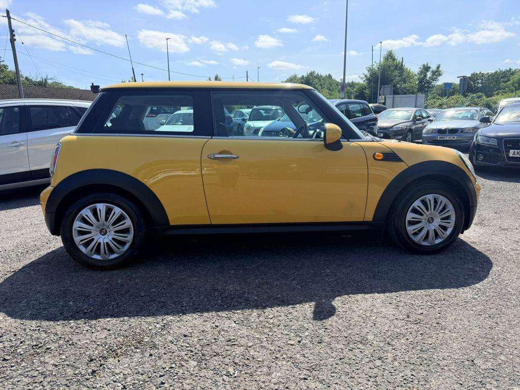 2009 MINI HATCH 2009 MINI HATCH