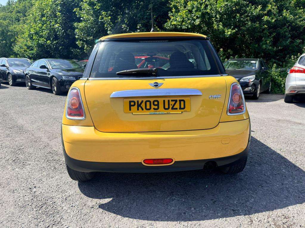 2009 MINI HATCH 2009 MINI HATCH
