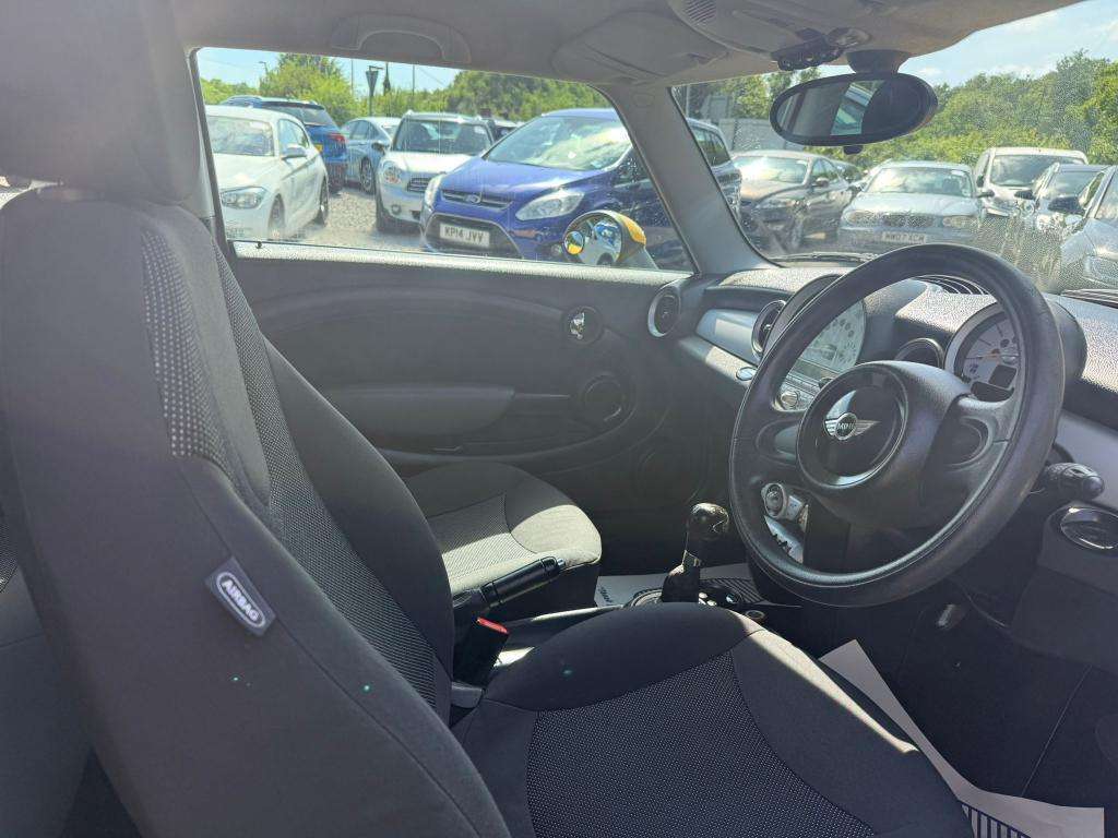 2009 MINI HATCH 2009 MINI HATCH