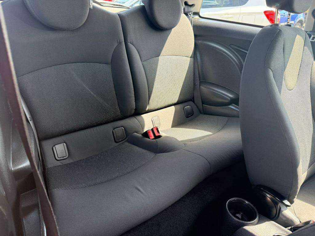 2009 MINI HATCH 2009 MINI HATCH