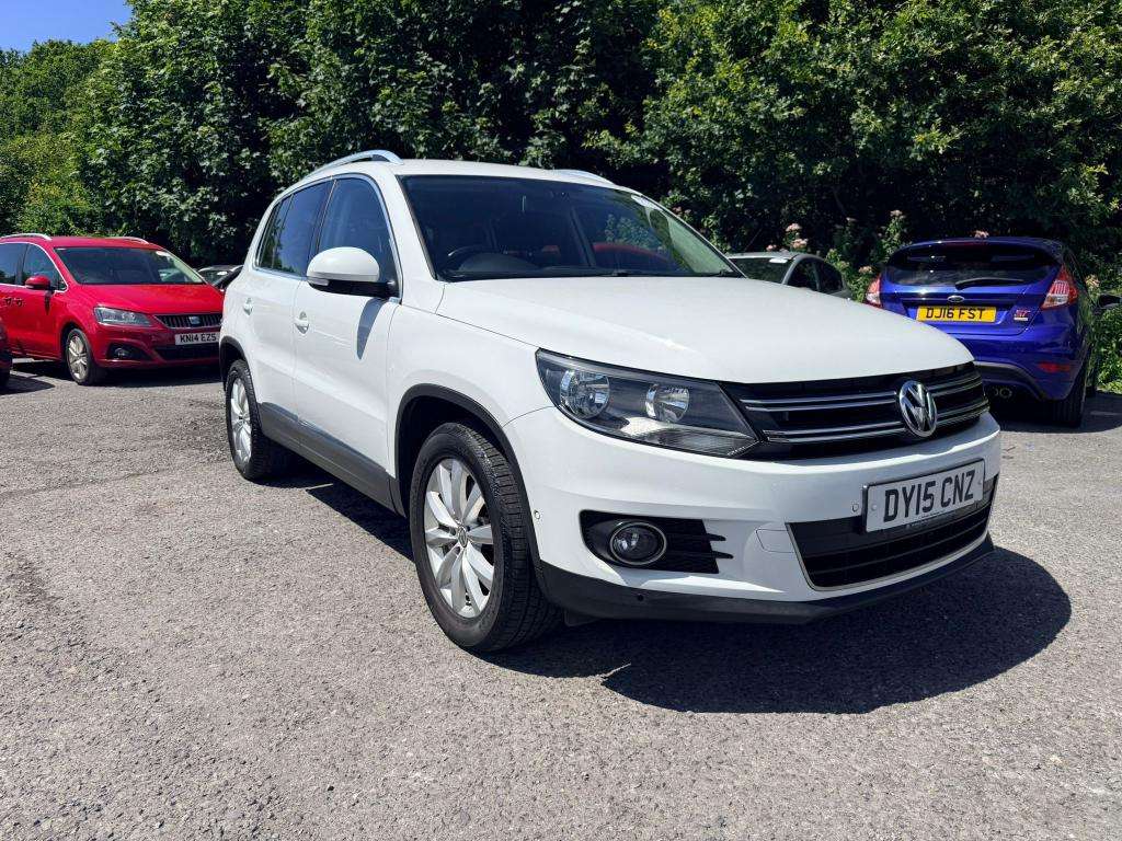 A 2015 VOLKSWAGEN TIGUAN Match Tdi Bluemotion Technology A 2015 VOLKSWAGEN TIGUAN Match Tdi Bluemotion Technology