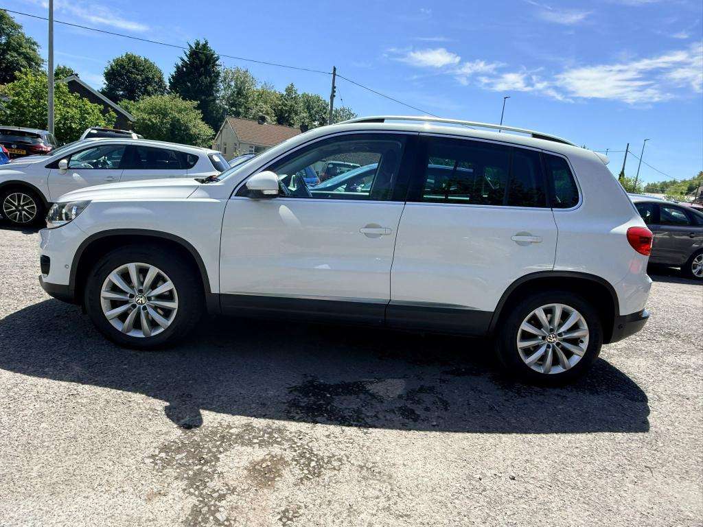 A 2015 VOLKSWAGEN TIGUAN Match Tdi Bluemotion Technology A 2015 VOLKSWAGEN TIGUAN Match Tdi Bluemotion Technology